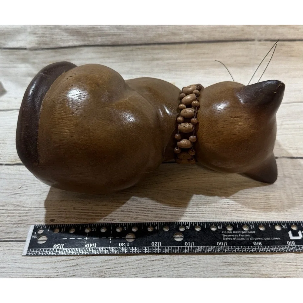 Hand Carved Wooden Kitty Cat Statue Figurine with Beaded Necklace Thailand TubG